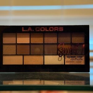 L.A. Colors Charming Eyeshadow Palette